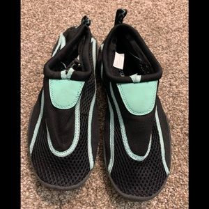 Aqua stop water shoes